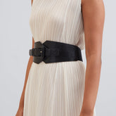 Self textured buckle belt color with black-toned accents